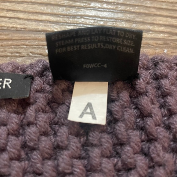 Eileen Fisher Wool Cashmere Chunky Knit Scarf Purple Italian Yarn F0WCC-4 OS - Picture 3 of 4